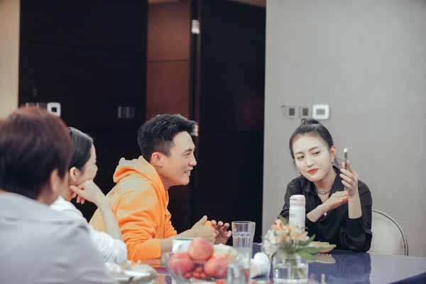 《婆婆和妈妈2》包文婧做客杜淳王灿家 自曝包贝(图2) 《婆婆和妈妈2》包文婧做客杜淳王灿家 自曝包贝(图2)
