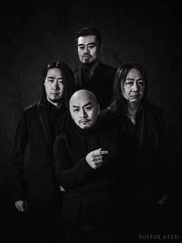 窒息乐队《十分光》单曲上线 敲碎喧嚣如钩的幻(图1) 窒息乐队《十分光》单曲上线 敲碎喧嚣如钩的幻(图1)