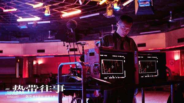 《热带往事》凶猛上映 彭于晏张艾嘉王砚辉共献好戏(图8) 《热带往事》凶猛上映 彭于晏张艾嘉王砚辉共献好戏(图8)
