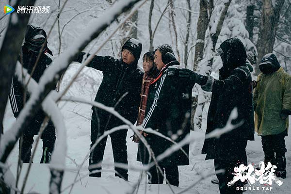 金牌影人实力创作班底齐聚《双探》,共谱中国网剧美学创新与突破(图4) 金牌影人实力创作班底齐聚《双探》,共谱中国网剧美学创新与突破(图4)