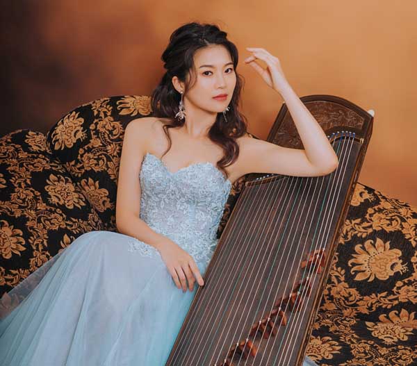 气质古筝才女林辰桦新专辑打破东西听众惯性 以当代流行元素新译古筝(图4) 气质古筝才女林辰桦新专辑打破东西听众惯性 以当代流行元素新译古筝(图4)